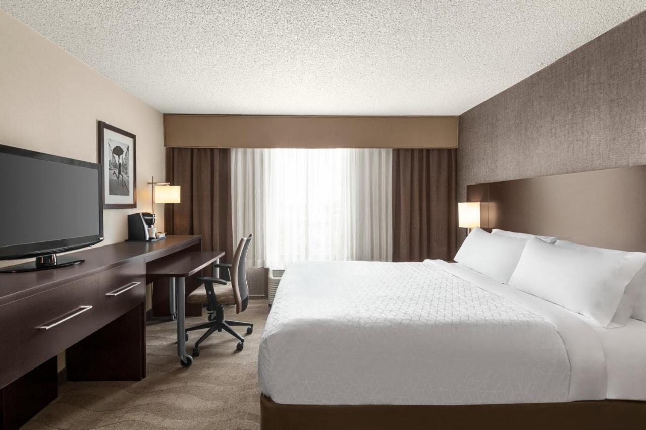 Holiday Inn Boston - Cambridge Area By Ihg Съмървил Екстериор снимка