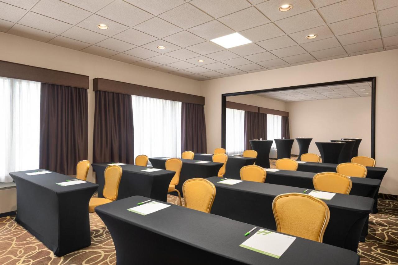 Holiday Inn Boston - Cambridge Area By Ihg Съмървил Екстериор снимка