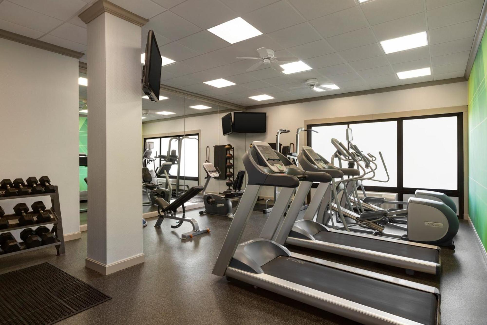 Holiday Inn Boston - Cambridge Area By Ihg Съмървил Екстериор снимка